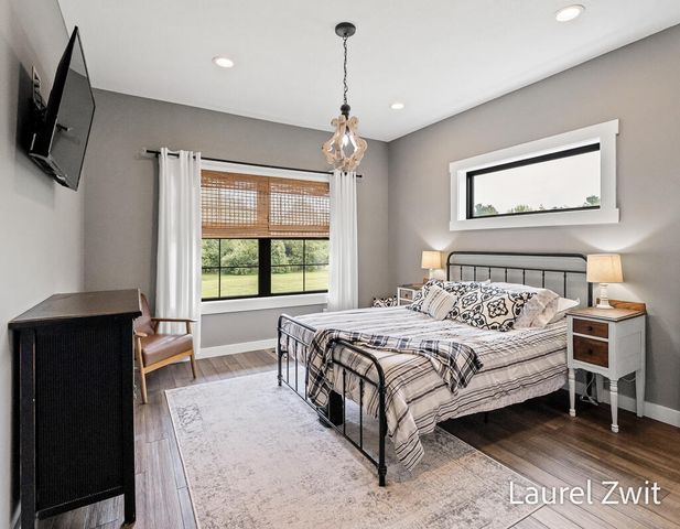 2281 N Green Creek Road, Fruitland Twp, MI 49445