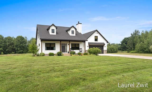 2281 N Green Creek Road, Fruitland Twp, MI 49445