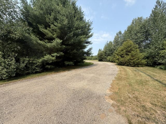 2281 N Green Creek Road, Fruitland Twp, MI 49445