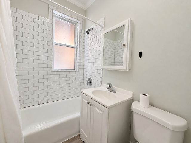 5461 S Everett Avenue 3A, Chicago, IL 60615