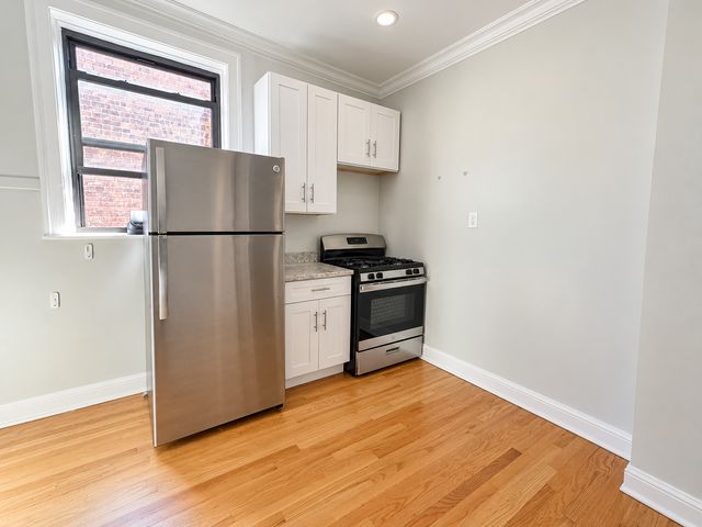 5461 S Everett Avenue 3A, Chicago, IL 60615
