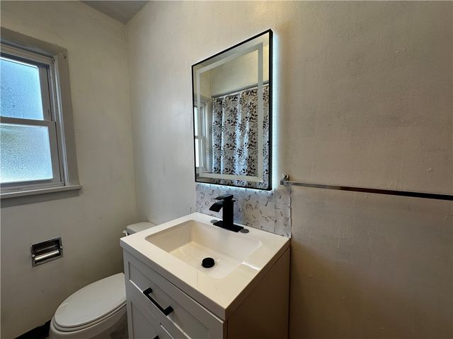 604 Centennial St, New Castle, PA 16101