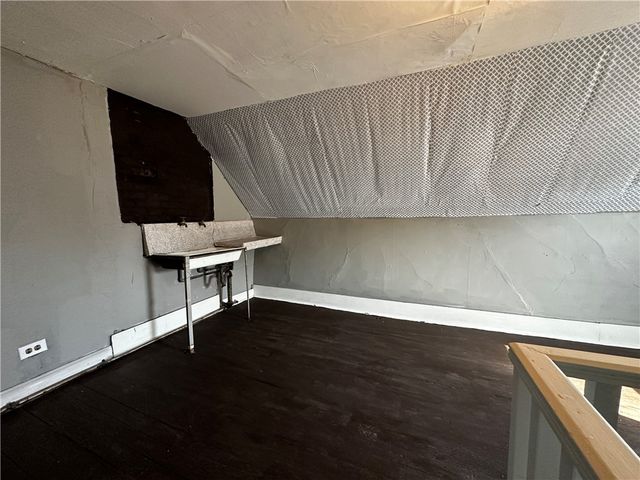 604 Centennial St, New Castle, PA 16101
