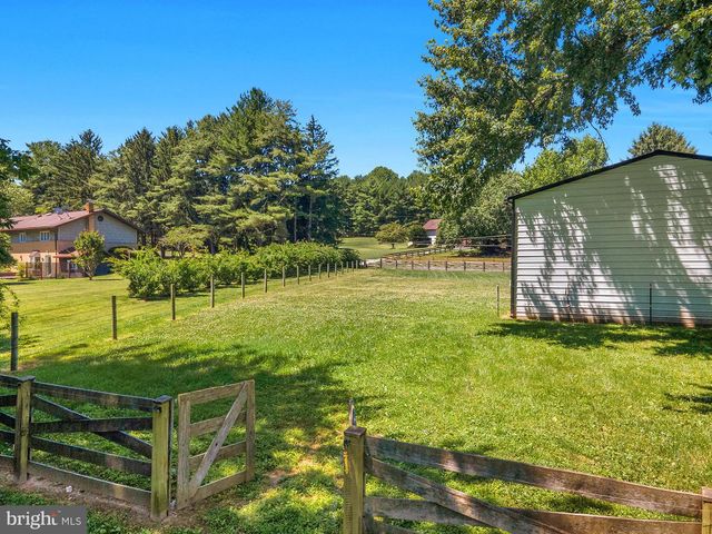 932 BEAR BRANCH RD, Westminster, MD 21157