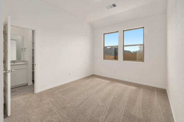 222 Hornet ST, Elgin, TX 78621