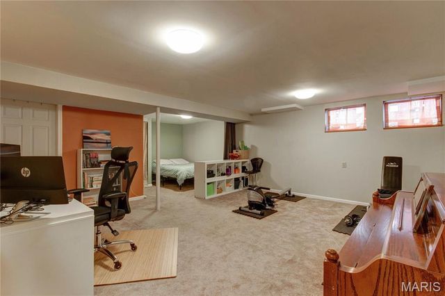 564 Woodlyn Crossing, Ballwin, MO 63021