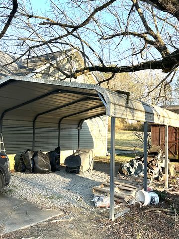 1213 S Chattanooga Street, Lafayette, GA 30728