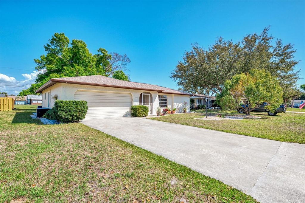 430 SUNNYSIDE DRIVE, Venice, FL 34293
