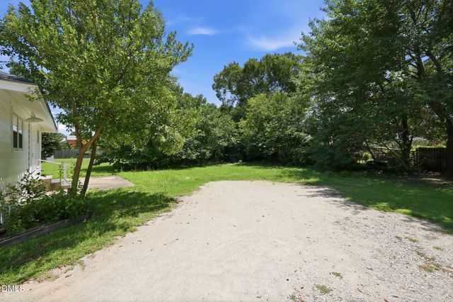 307 E F Street, Erwin, NC 28339