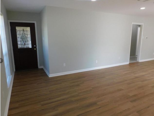 10402 Belfast Road, La Porte, TX 77571