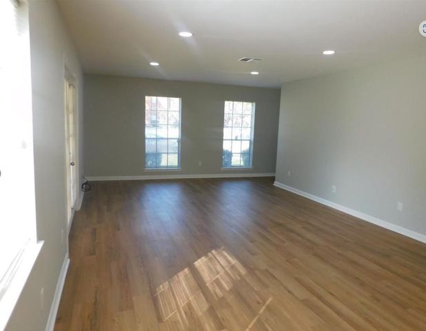 10402 Belfast Road, La Porte, TX 77571