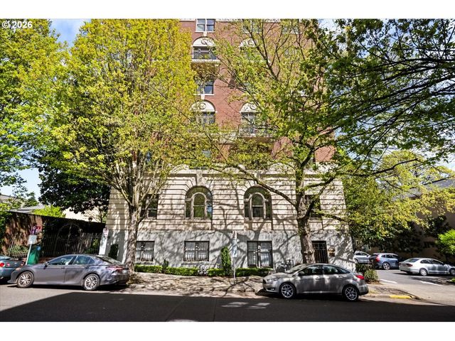 2141 Nw DAVIS St 301, Portland, OR 97210