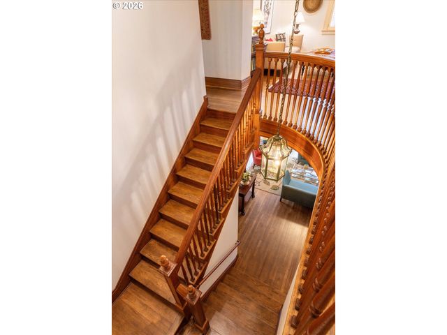 2141 Nw DAVIS St 301, Portland, OR 97210