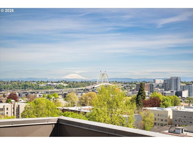 2141 Nw DAVIS St 301, Portland, OR 97210