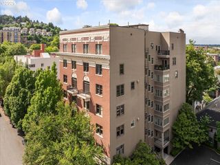 2141 Nw DAVIS St 301, Portland, OR 97210