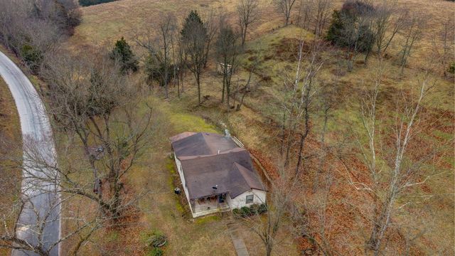 300 Lane Branch Road, Crane, MO 65633