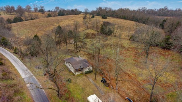 300 Lane Branch Road, Crane, MO 65633