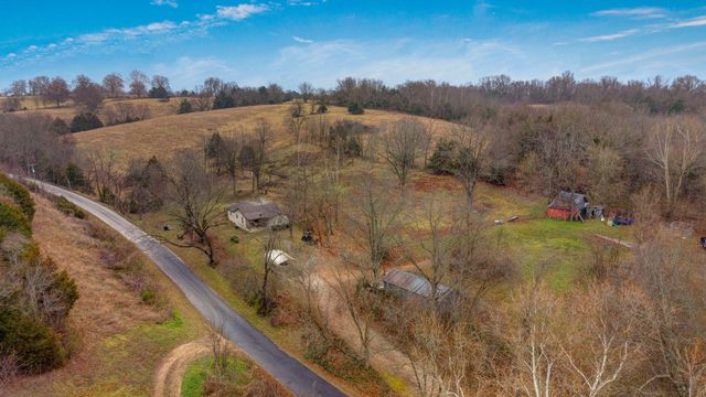 300 Lane Branch Road, Crane, MO 65633