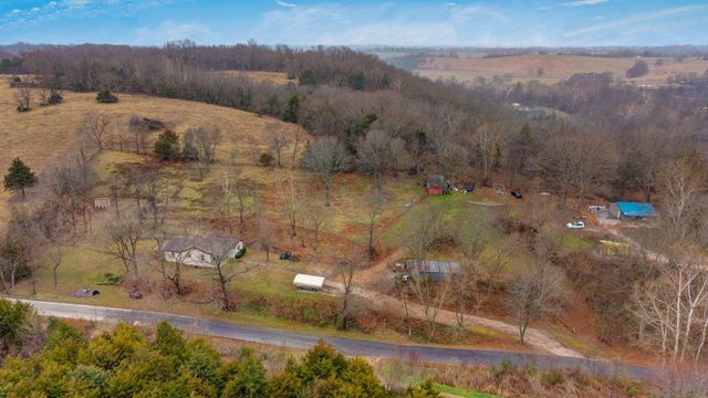 300 Lane Branch Road, Crane, MO 65633