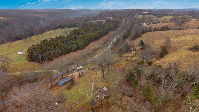 300 Lane Branch Road, Crane, MO 65633