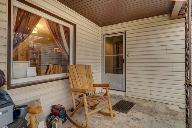 300 Lane Branch Road, Crane, MO 65633