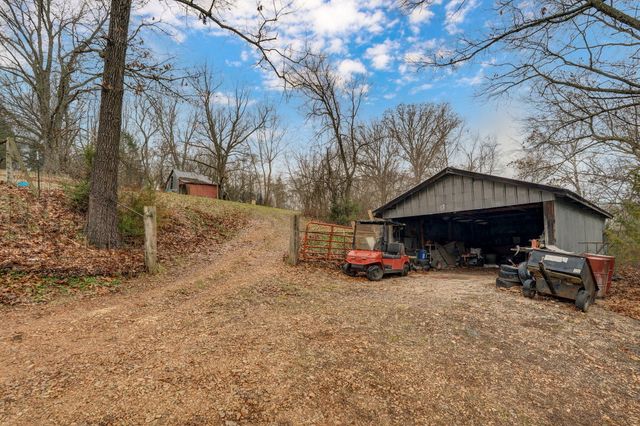 300 Lane Branch Road, Crane, MO 65633