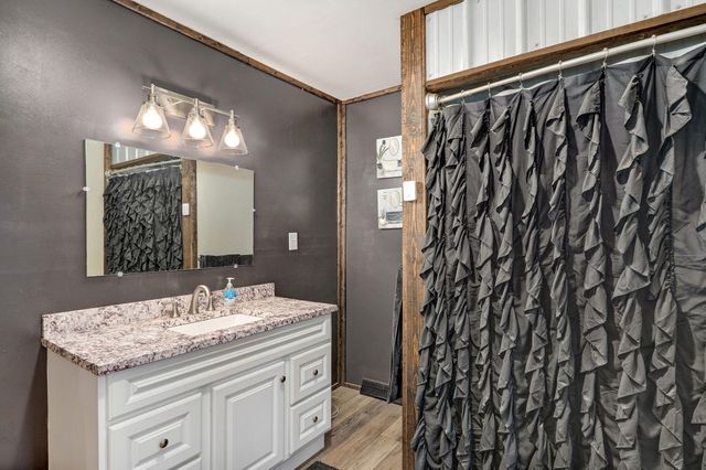 300 Lane Branch Road, Crane, MO 65633