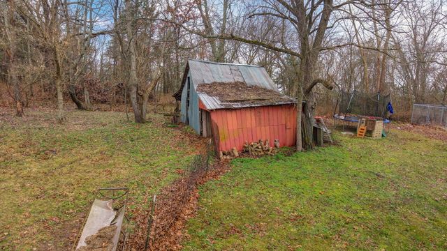 300 Lane Branch Road, Crane, MO 65633