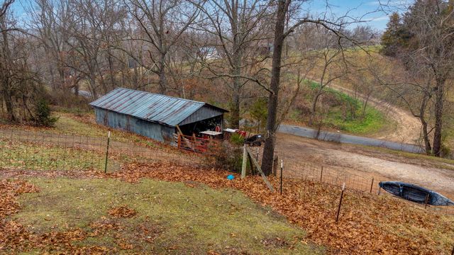 300 Lane Branch Road, Crane, MO 65633