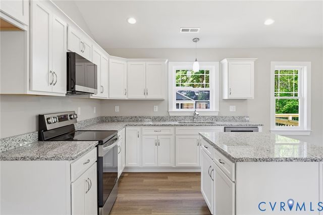 17557 Hewlett Rd, Beaverdam, VA 23015