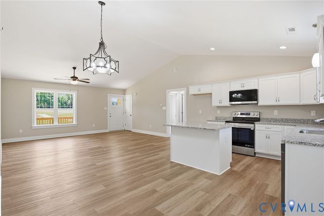 17557 Hewlett Rd, Beaverdam, VA 23015