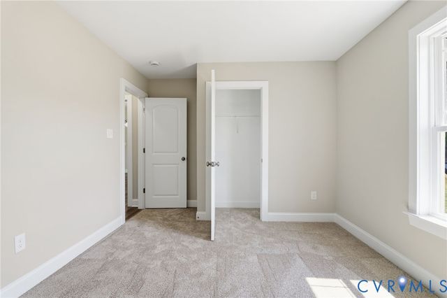 17557 Hewlett Rd, Beaverdam, VA 23015