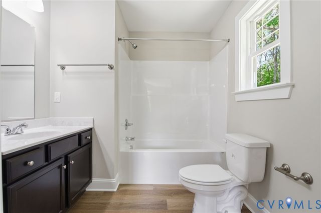 17557 Hewlett Rd, Beaverdam, VA 23015