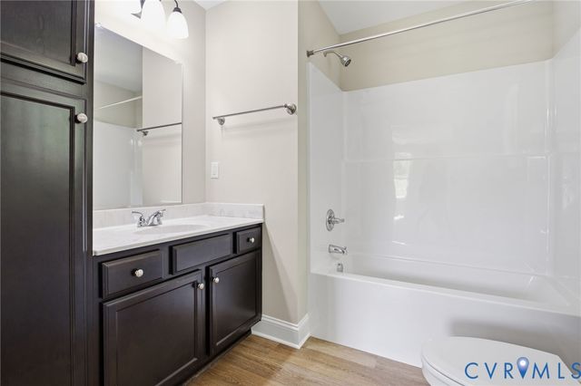 17557 Hewlett Rd, Beaverdam, VA 23015
