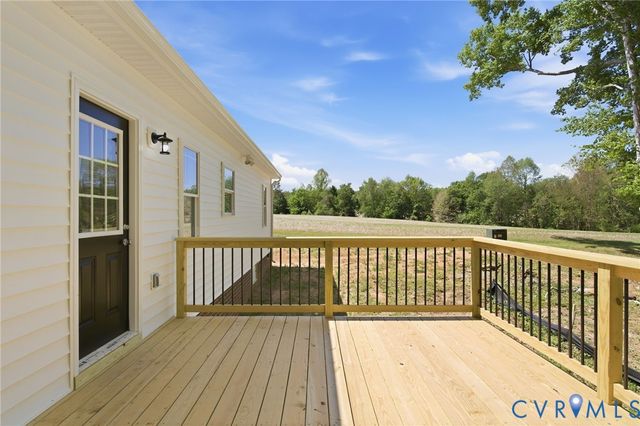 17557 Hewlett Rd, Beaverdam, VA 23015