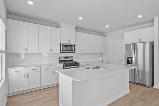 1584 Erindale Drive, Wellford, SC 29385