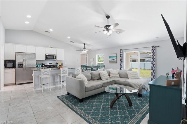 516 NW 6th TER, Cape Coral, FL 33993