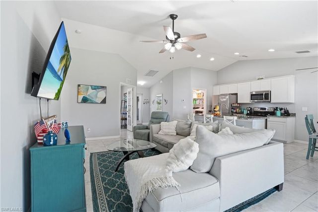 516 NW 6th TER, Cape Coral, FL 33993