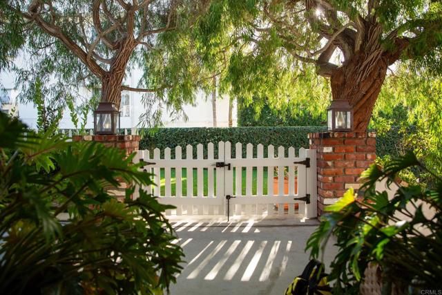 5735 Dolphin Place, La Jolla (san Diego), CA 92037