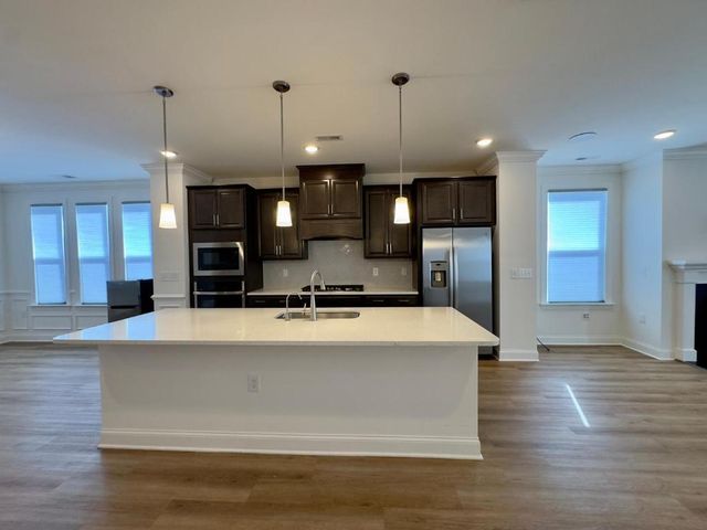 2550 Forge Village Way, Apex, NC 27523