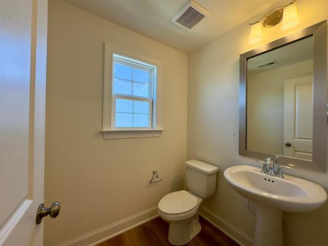 2550 Forge Village Way, Apex, NC 27523