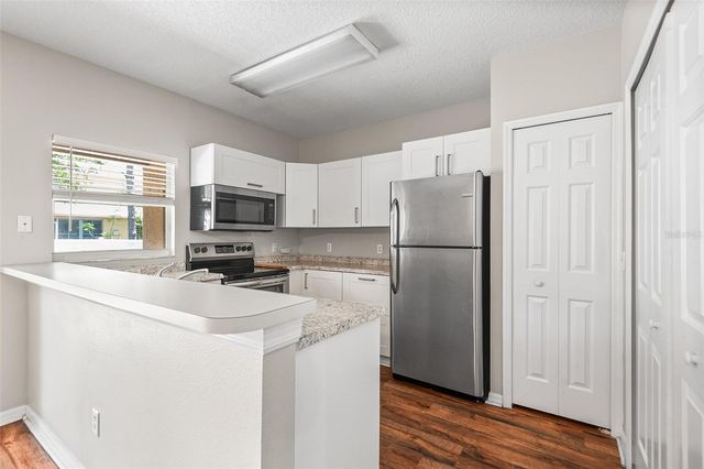 1304 DENMAN COURT, Wesley Chapel, FL 33543