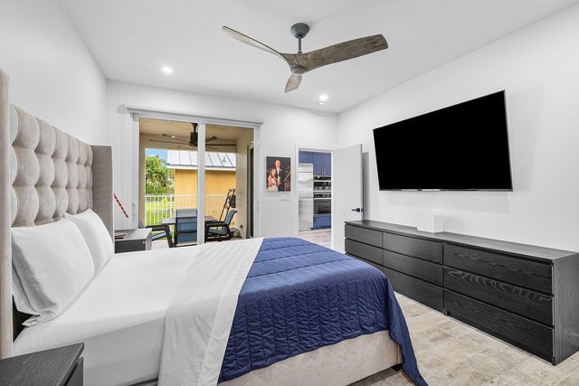 494 Enfield Court, Delray Beach, FL 33444