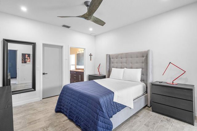 494 Enfield Court, Delray Beach, FL 33444