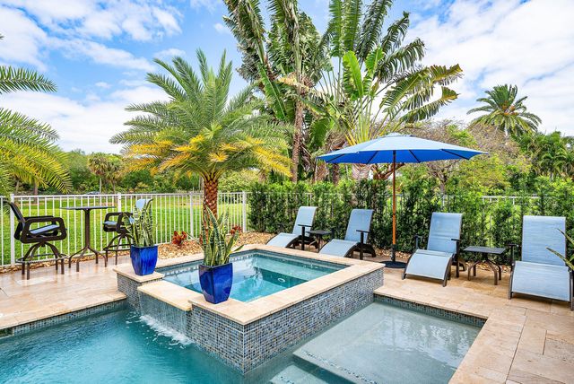 494 Enfield Court, Delray Beach, FL 33444