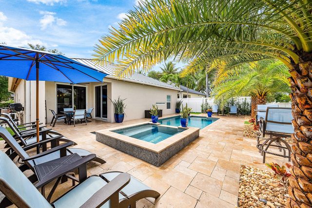 494 Enfield Court, Delray Beach, FL 33444