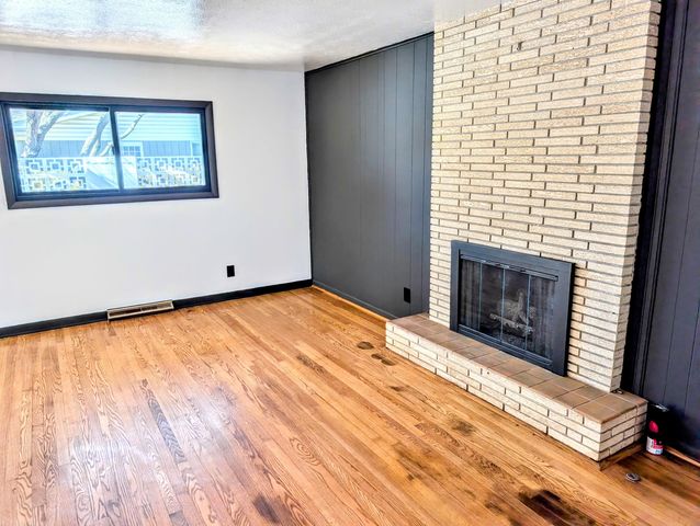 3246 E Berkeley Street, Springfield, MO 65804