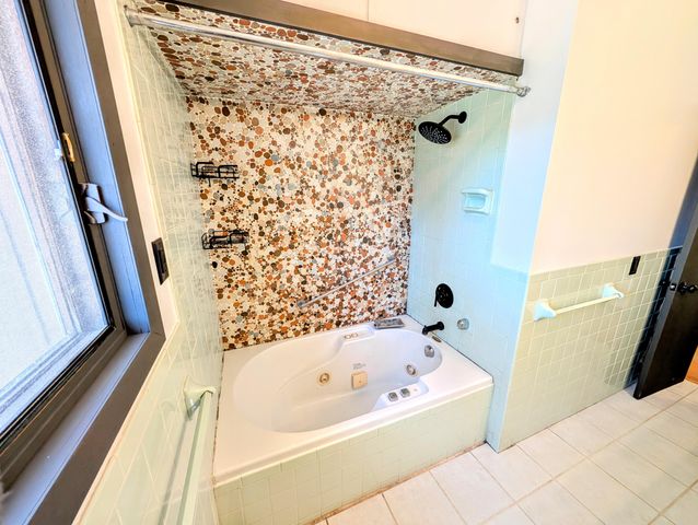 3246 E Berkeley Street, Springfield, MO 65804