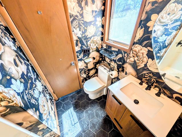 3246 E Berkeley Street, Springfield, MO 65804