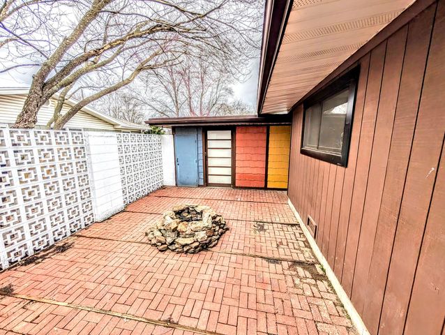 3246 E Berkeley Street, Springfield, MO 65804